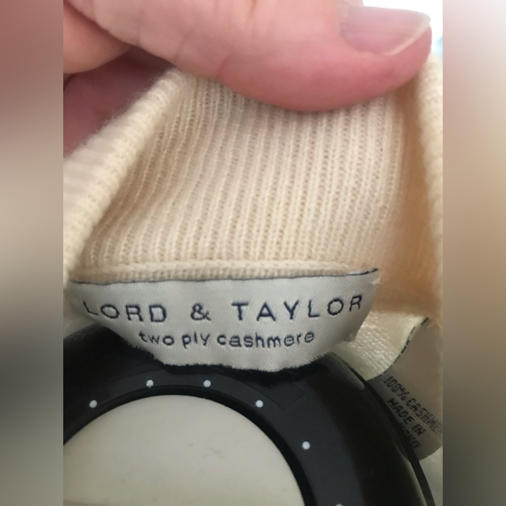Lord & Taylor Cashmere Knit Sweater - Picture 2 of 6